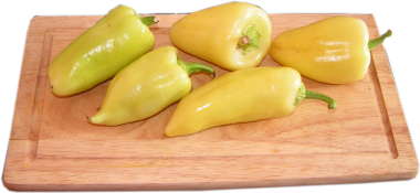 papryka s�odka banana, drewniana deska do krojenia